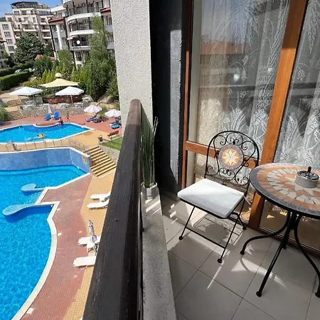 Διαμέρισμα Bratanov Royal Palm *