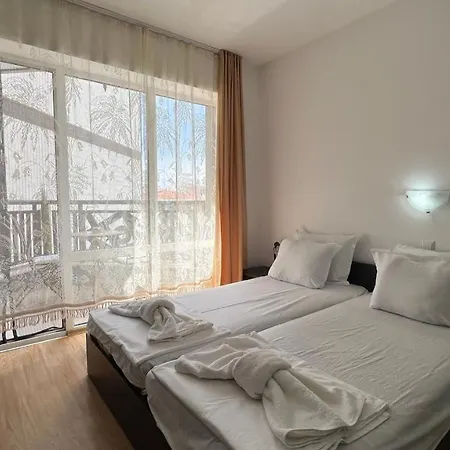 Bratanov Royal Palm Διαμέρισμα